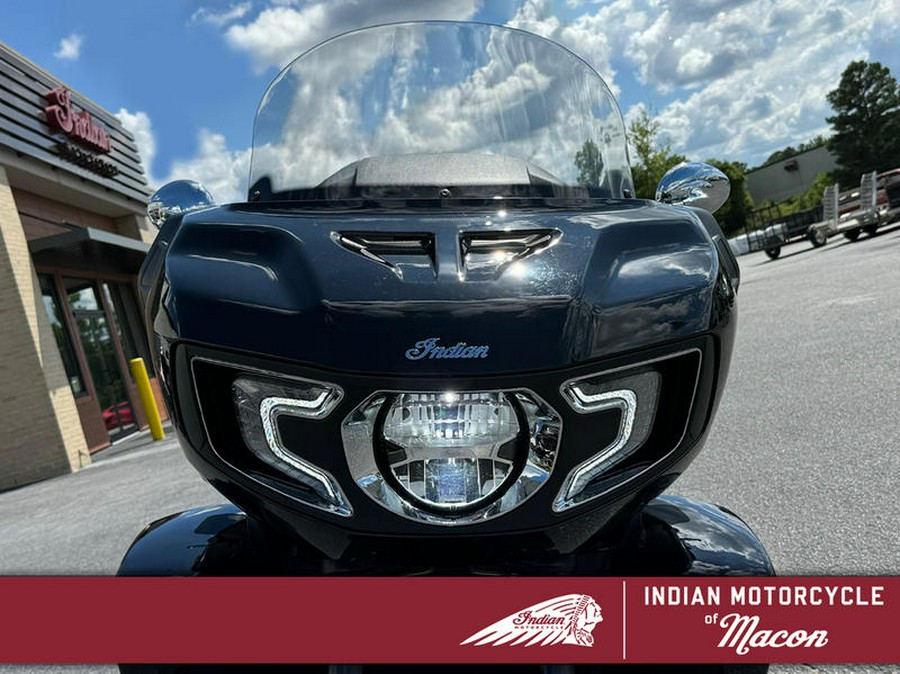 2023 Indian Motorcycle® Pursuit Limited with Premium Package Black Metallic