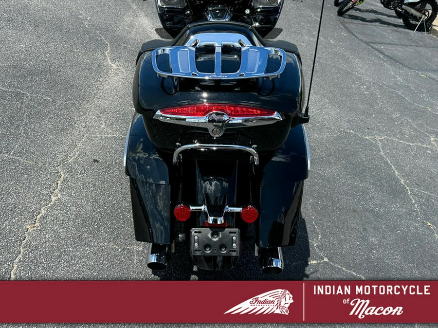 2023 Indian Motorcycle® Pursuit Limited with Premium Package Black Metallic