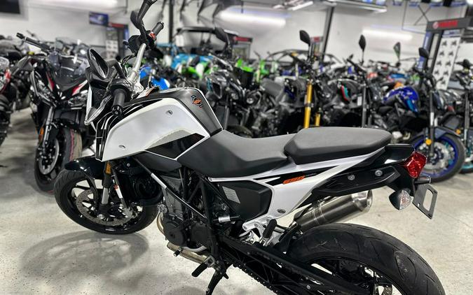 2017 KTM 690 Duke