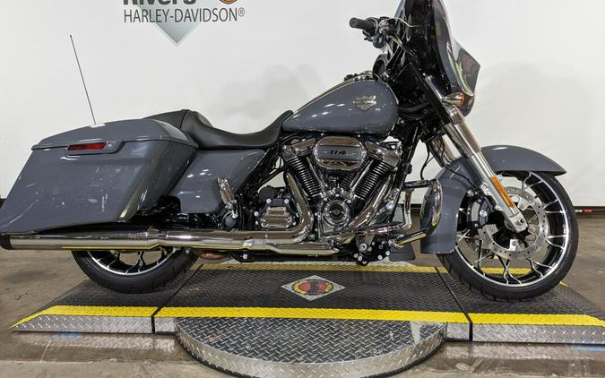 2022 Harley-Davidson Street Glide Special Gunship Gray