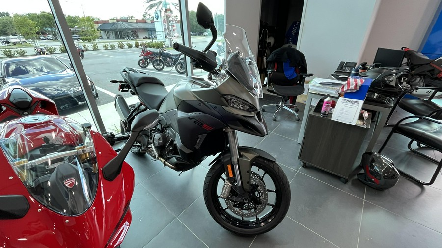 2025 Ducati MULTISTRADA V2S
