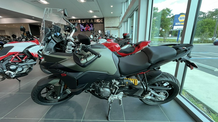 2025 Ducati MULTISTRADA V2S