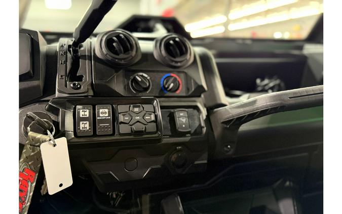 2026 Can-Am DEFENDER DPS CAB HD9