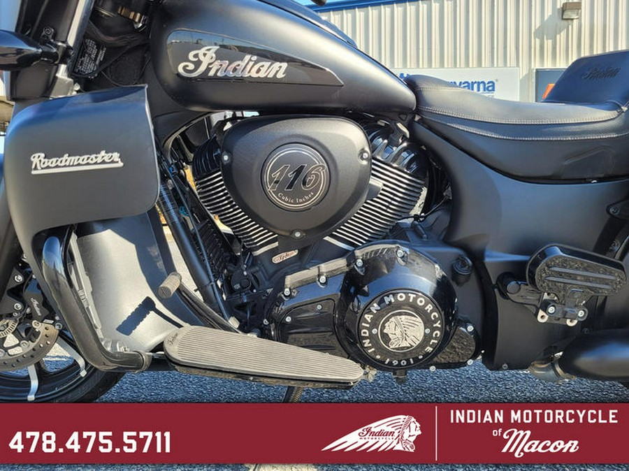 2023 Indian Motorcycle® Roadmaster® Dark Horse® Black Smoke