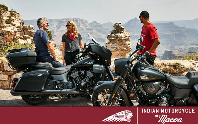 2023 Indian Motorcycle® Roadmaster® Dark Horse® Black Smoke