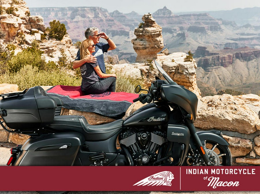 2023 Indian Motorcycle® Roadmaster® Dark Horse® Black Smoke