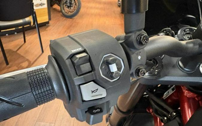 2025 Honda® CB750 Hornet