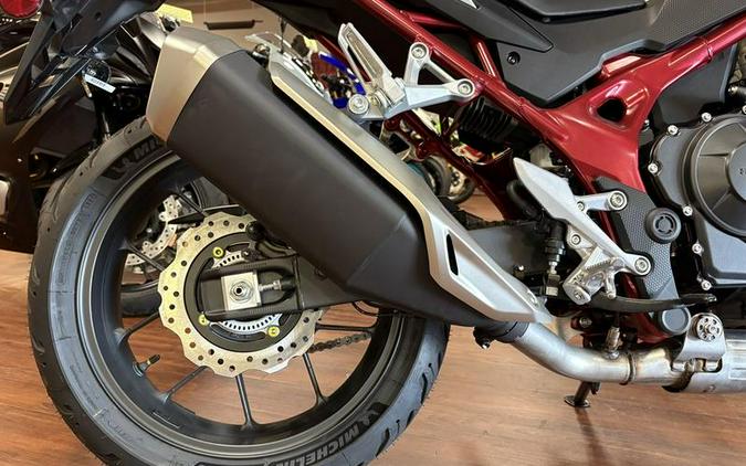 2025 Honda® CB750 Hornet