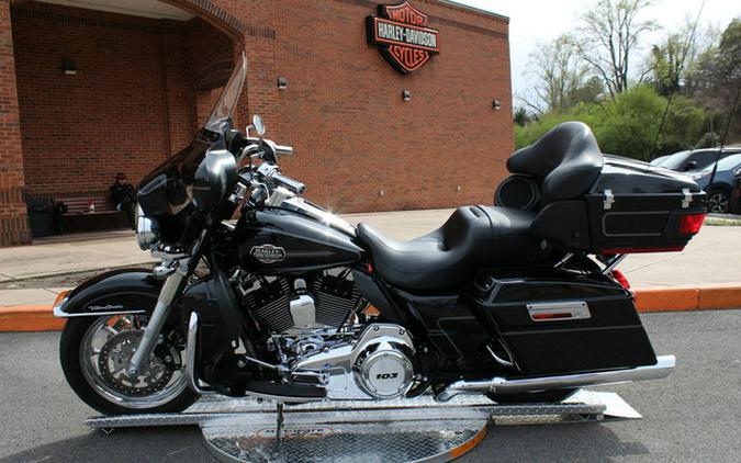 2012 Harley-Davidson FLHTCU - Electra Glide Ultra Classic