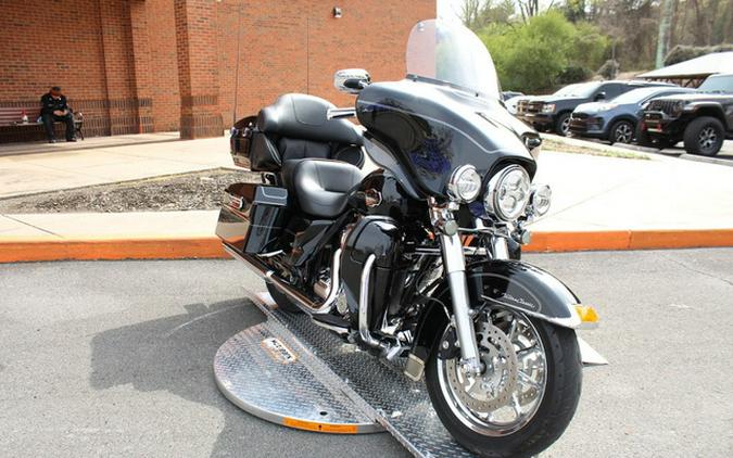 2012 Harley-Davidson FLHTCU - Electra Glide Ultra Classic