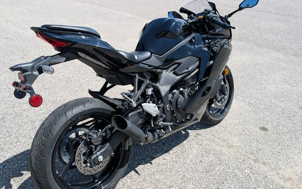 2025 Ninja ZX-4R ABS - Kawasaki