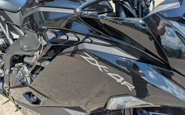 2025 Ninja ZX-4R ABS - Kawasaki