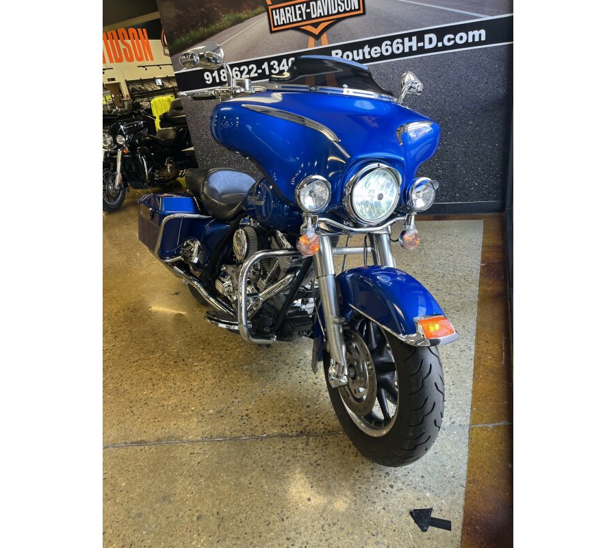 2007 Harley-Davidson Electra Glide® Standard Pacific Blue Pearl