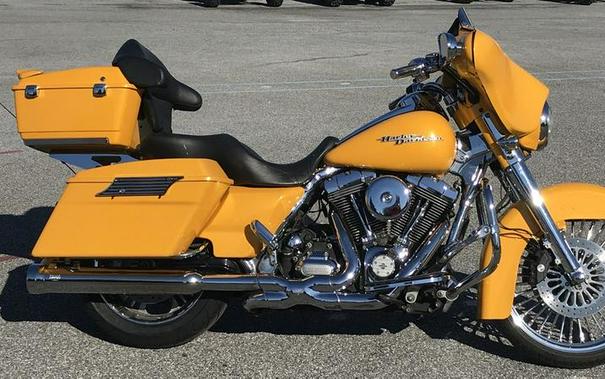 2013 Harley-Davidson® FLHX - Street Glide®