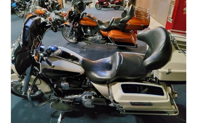 2012 Harley-Davidson® ELECTRA GLIDE® CLASSIC