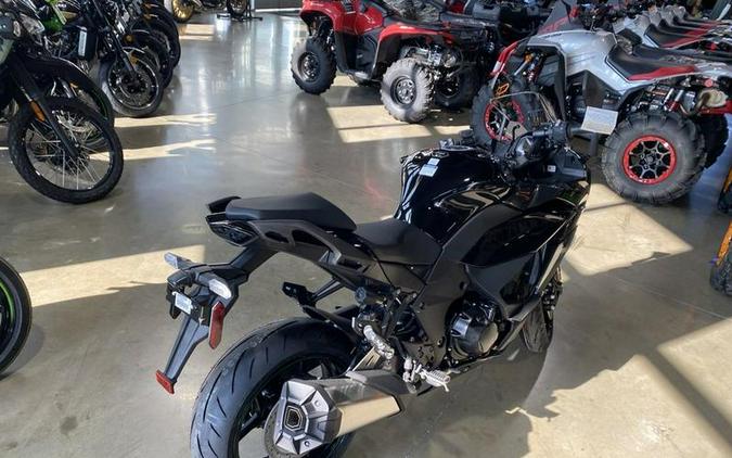 2025 Kawasaki Ninja® 1100SX ABS