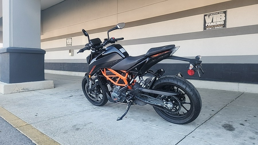 2023 KTM 390 DUKE