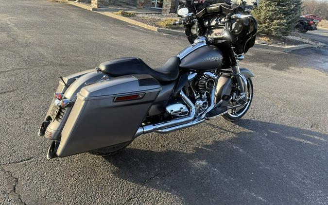 2017 Harley-Davidson® FLHXS - Street Glide® Special