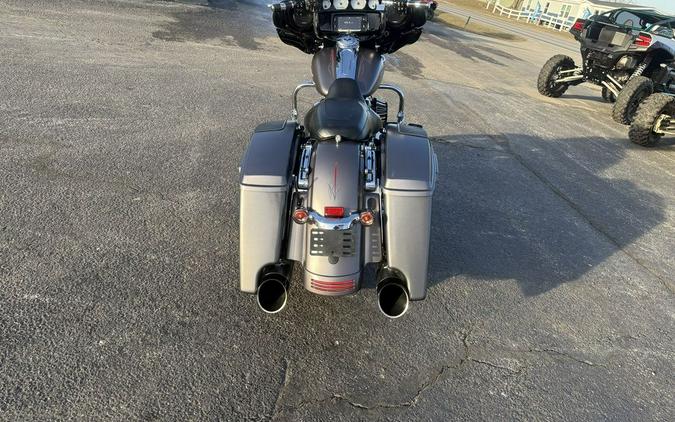2017 Harley-Davidson® FLHXS - Street Glide® Special