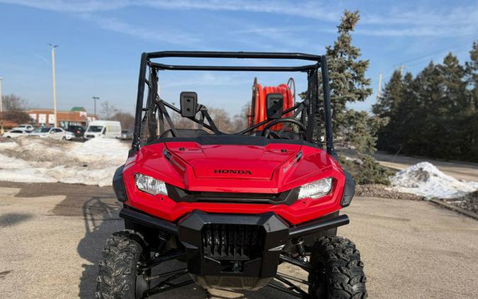 2025 Honda Pioneer 1000 Deluxe