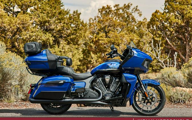2024 Indian Motorcycle® Pursuit® Dark Horse® with PowerBand Audio Package Springfield Blue