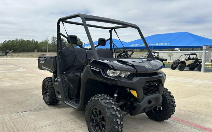 2024 Can-Am Defender DPS HD9 Timeless Black