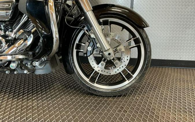 2019 Harley-Davidson Road Glide Base