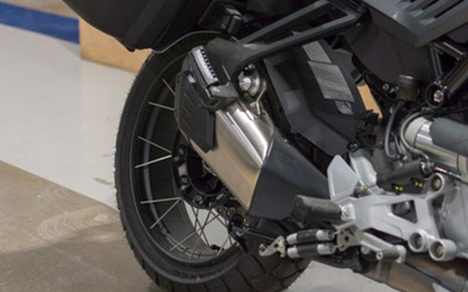 2024 Moto Guzzi Stelvio