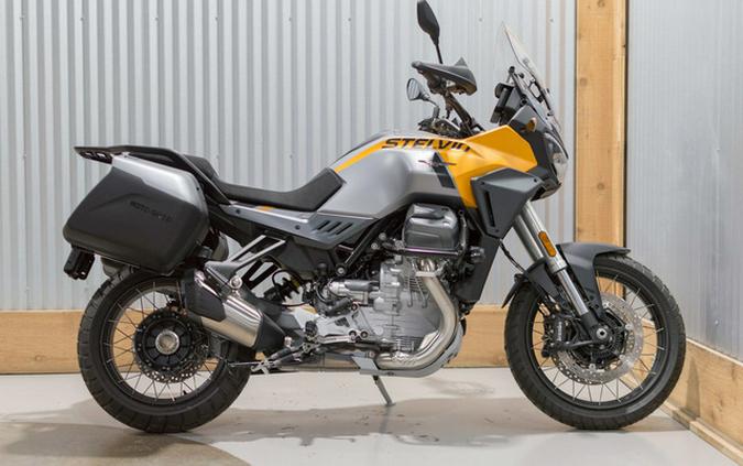 2024 Moto Guzzi Stelvio