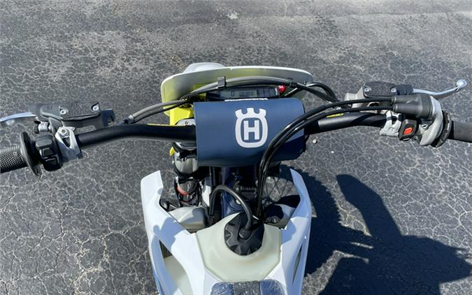 2024 Husqvarna TE 300