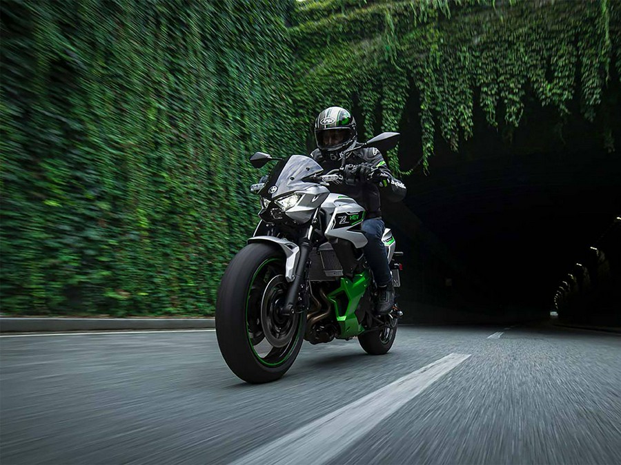 2024 Kawasaki Z7 Hybrid ABS