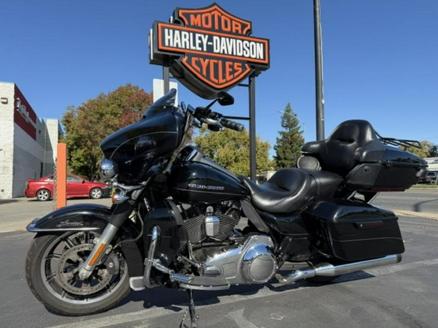 2016 Harley-Davidson® FLHTKL - Ultra Limited Low