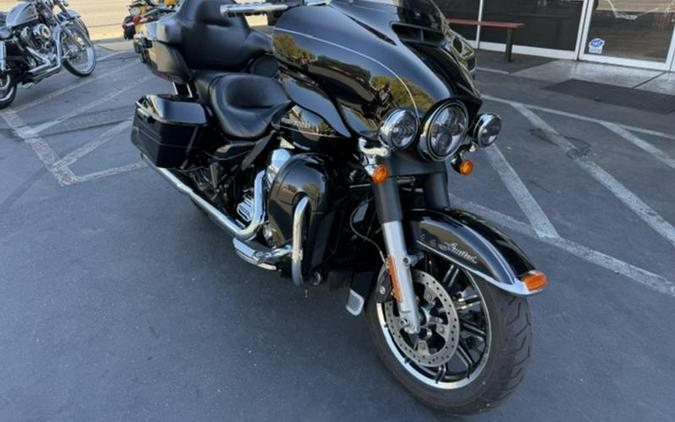 2016 Harley-Davidson® FLHTKL - Ultra Limited Low