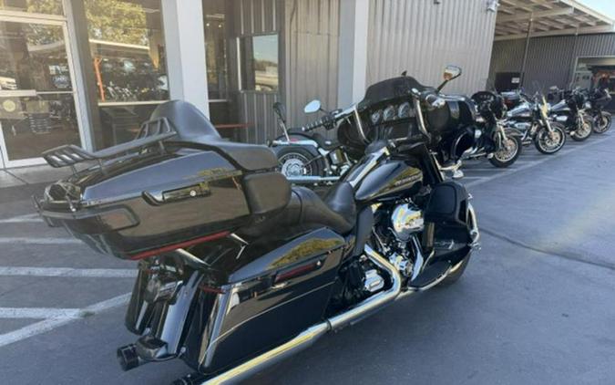 2016 Harley-Davidson® FLHTKL - Ultra Limited Low