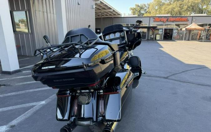 2016 Harley-Davidson® FLHTKL - Ultra Limited Low