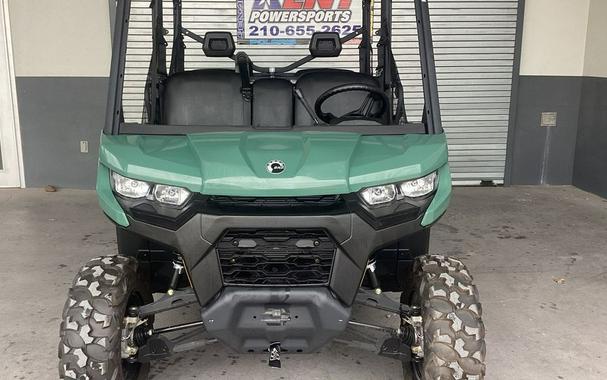 2025 Can-Am Defender MAX DPS HD7