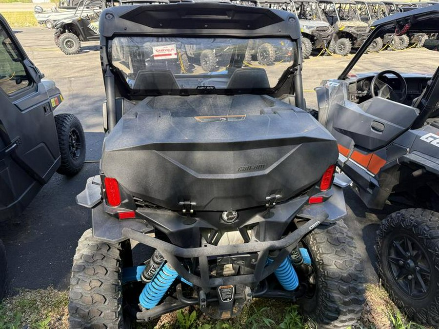 2019 Can-Am® Maverick™ Sport X RC 1000R