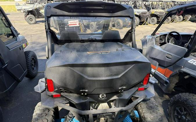2019 Can-Am® Maverick™ Sport X RC 1000R