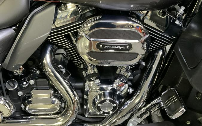 2014 Harley-Davidson Street Glide FLHXS Special