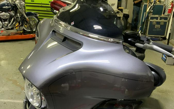 2014 Harley-Davidson Street Glide FLHXS Special