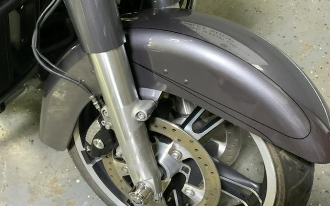 2014 Harley-Davidson Street Glide FLHXS Special