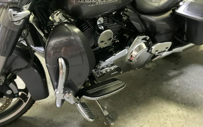 2014 Harley-Davidson Street Glide FLHXS Special