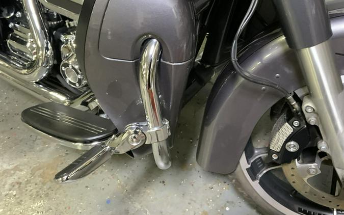 2014 Harley-Davidson Street Glide FLHXS Special