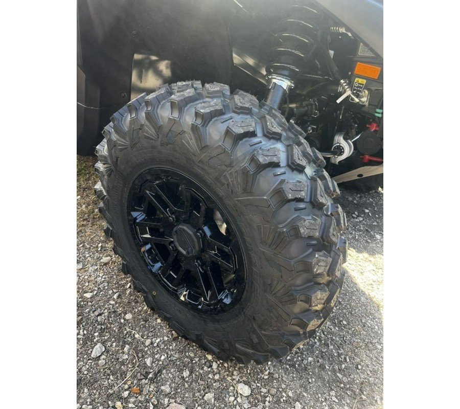 2026 Can-Am Defender MAX Limited HD11
