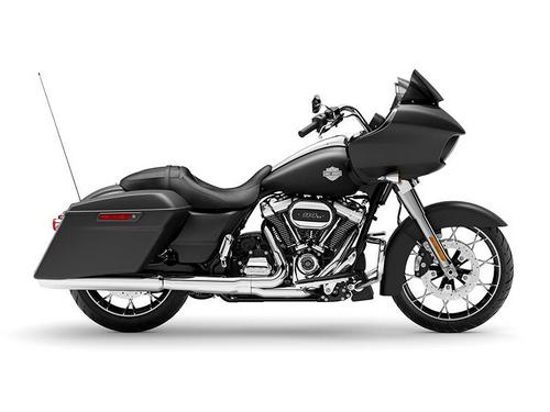 2022 Harley-Davidson Road Glide ST Review [12 Fast Facts]