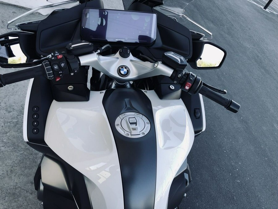 2021 BMW R 1250 RT Alpine White