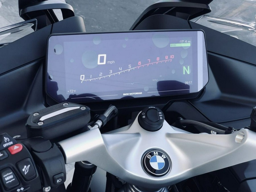 2021 BMW R 1250 RT Alpine White