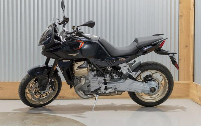 2024 Moto Guzzi V100 Mandello