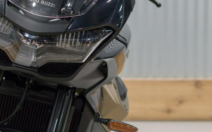 2024 Moto Guzzi V100 Mandello
