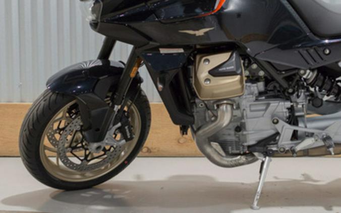 2024 Moto Guzzi V100 Mandello